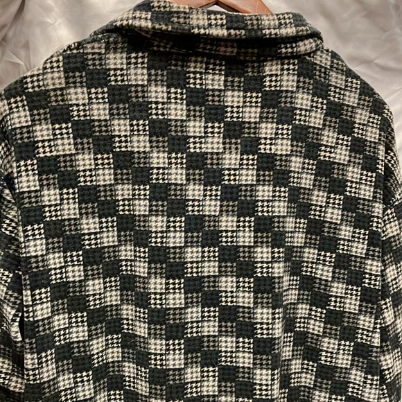 John Henry Men’s Pullover Henley Shirt - Picture 4 of 4